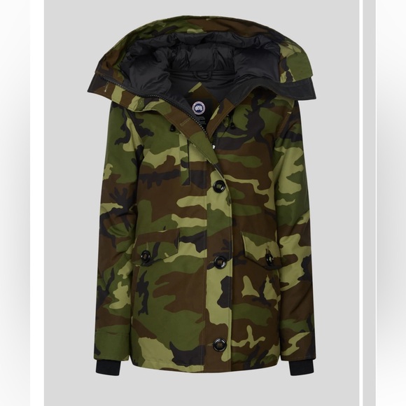 Canada Goose Jackets & Blazers - New without tags Canada Goose Rideau Hooded parka down camouflage size medium